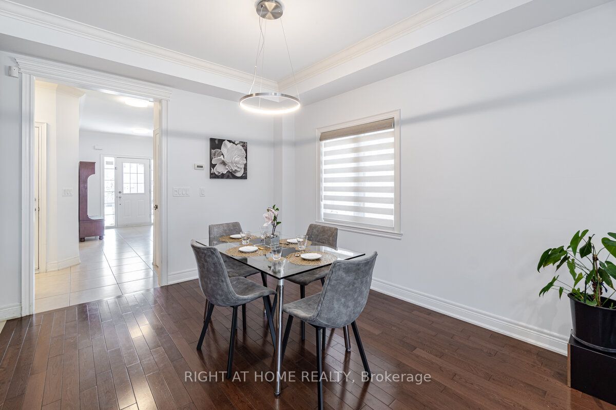 24B Jellicoe Ave