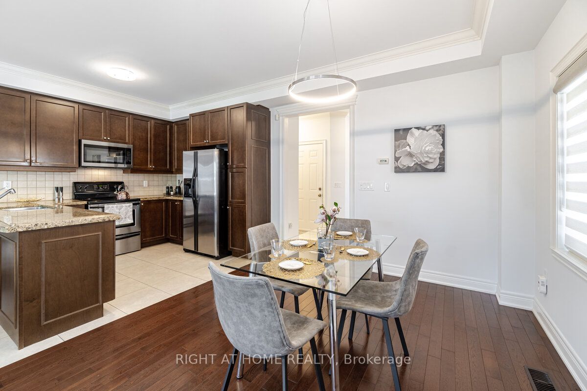 24B Jellicoe Ave