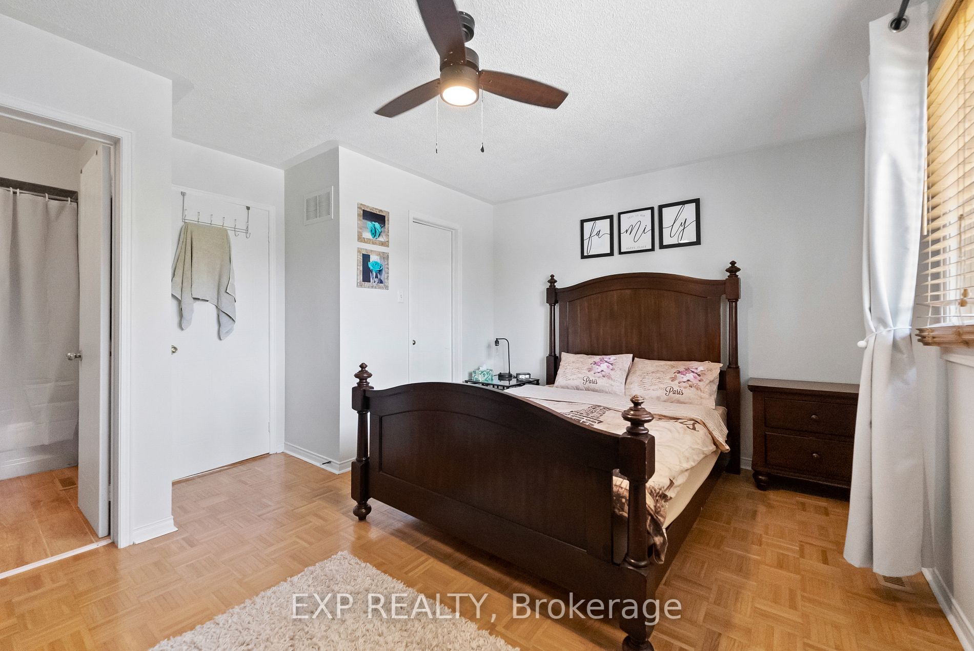 5620 Cortina Cres