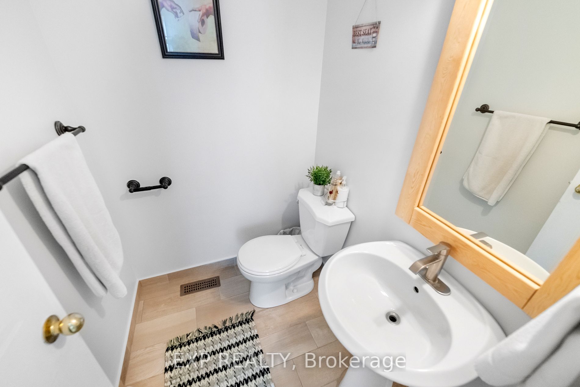 5620 Cortina Cres
