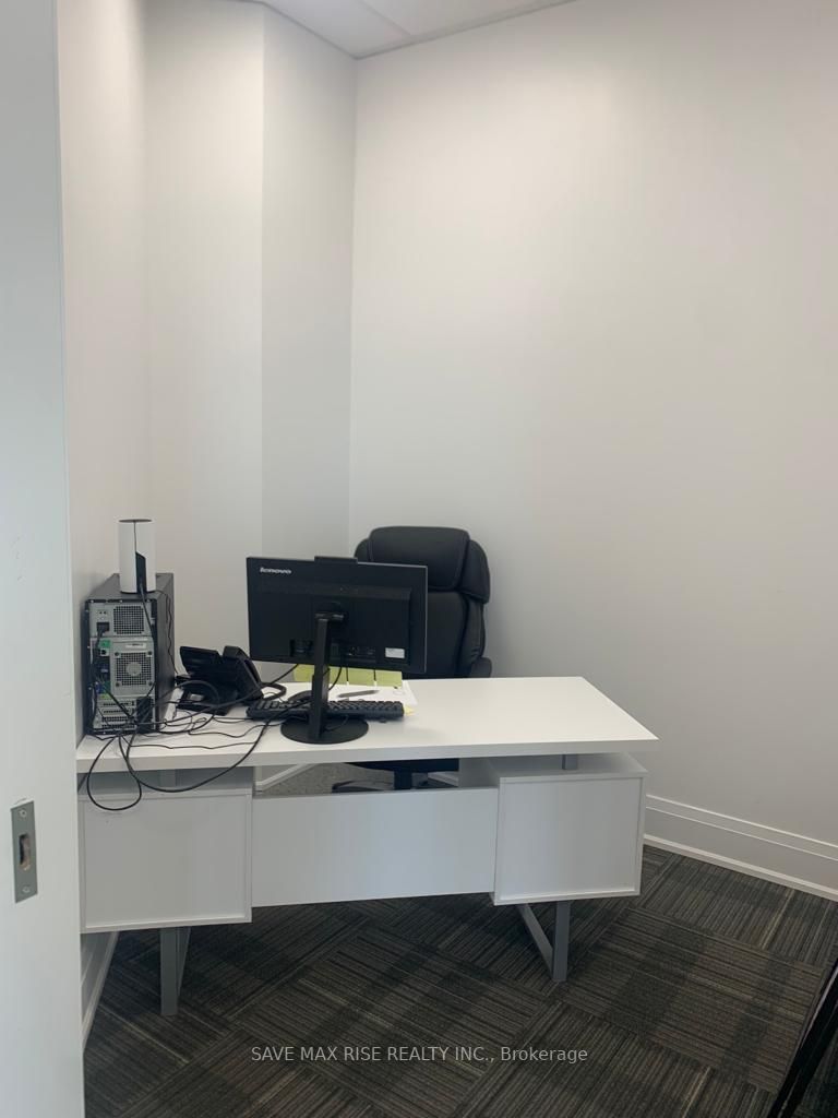4903 Thomas Alton Blvd, #106