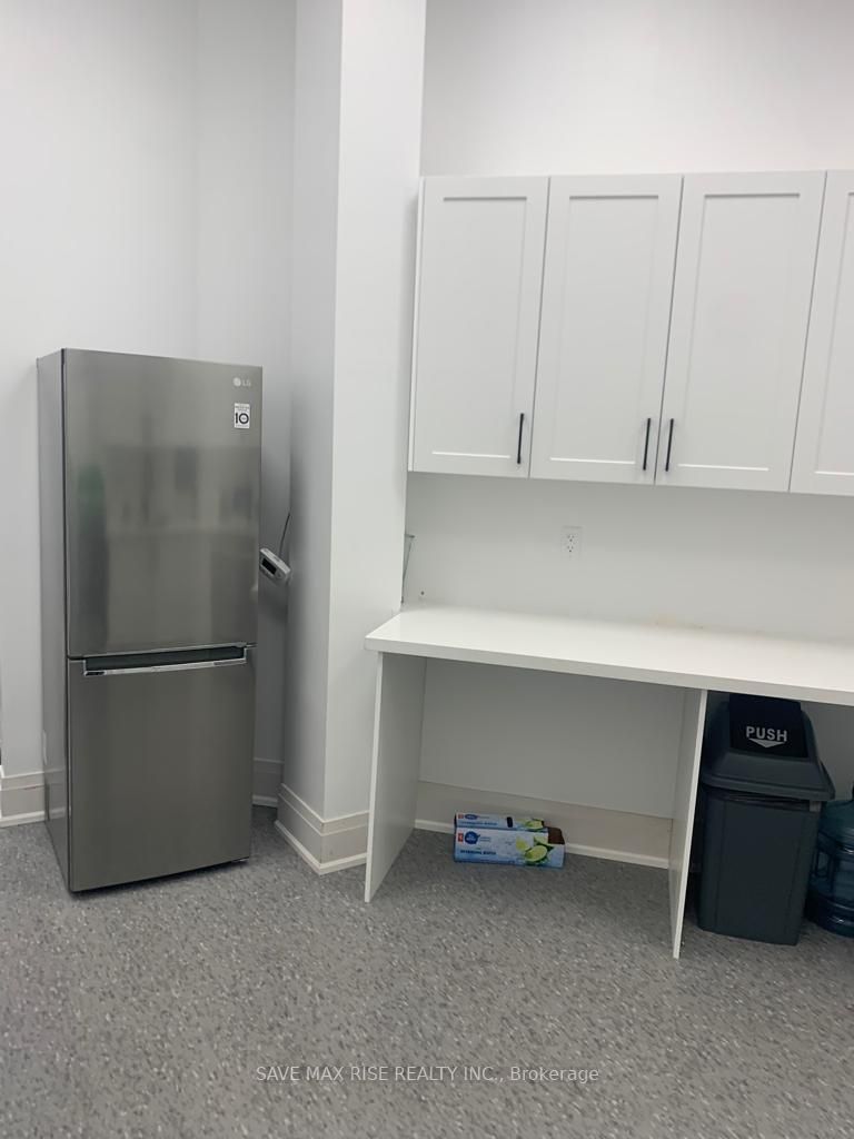 4903 Thomas Alton Blvd, #106