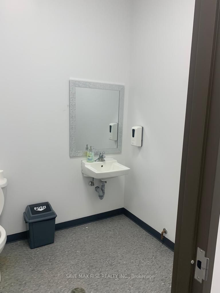 4903 Thomas Alton Blvd, #106