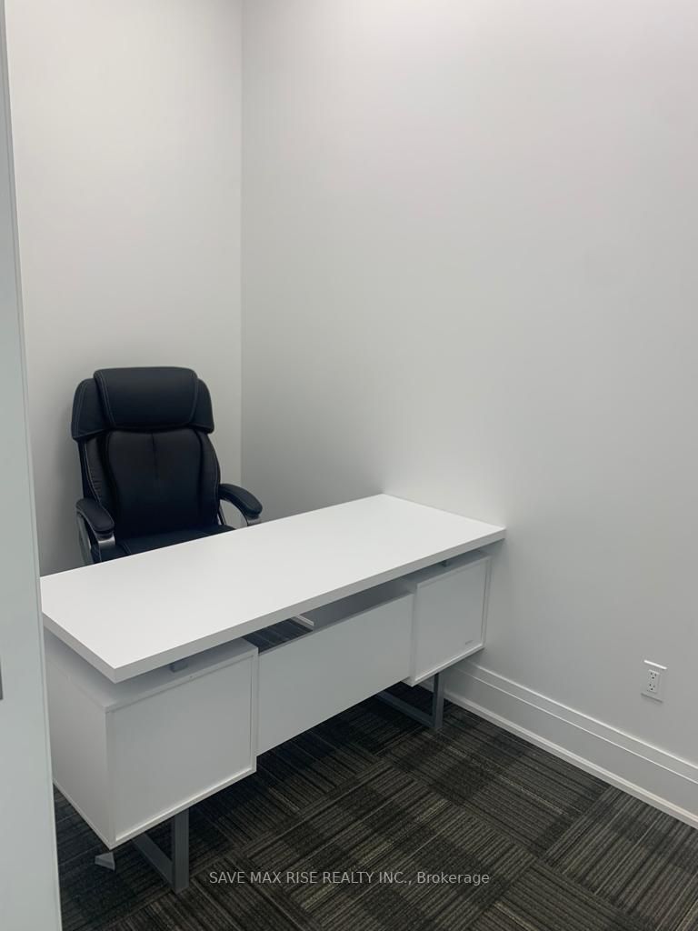 4903 Thomas Alton Blvd, #106