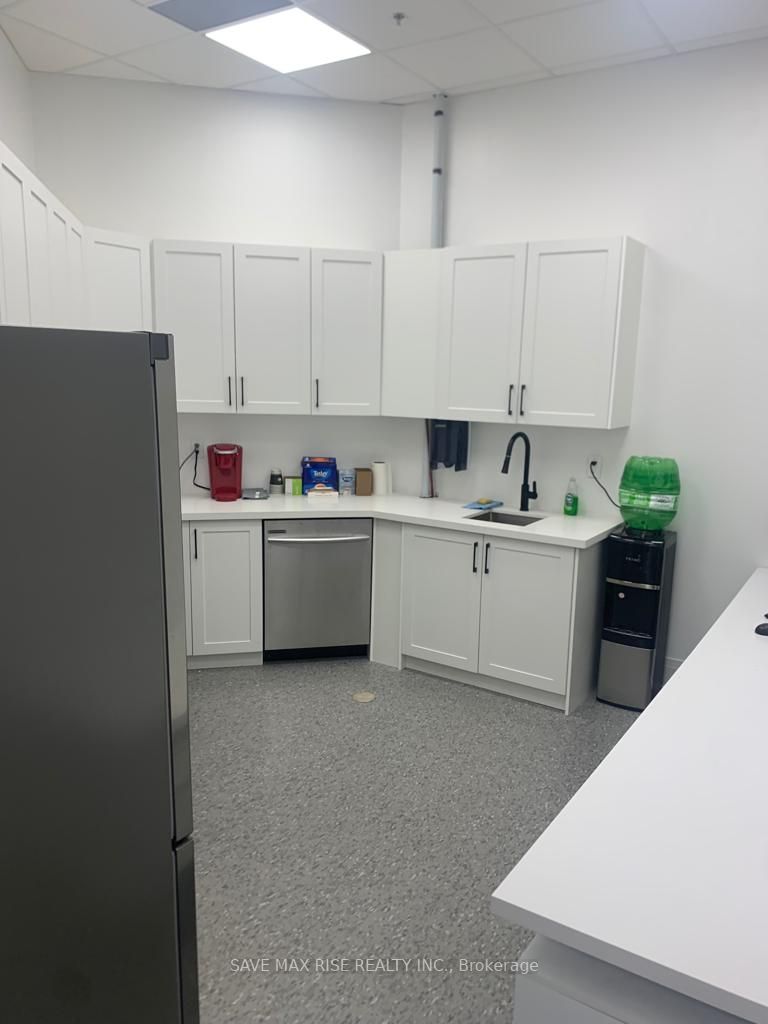 4903 Thomas Alton Blvd, #106