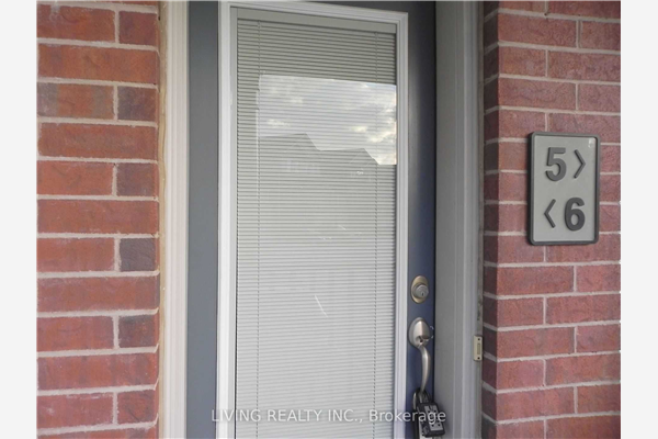 5615 Oscar Peterson Blvd, Mississauga