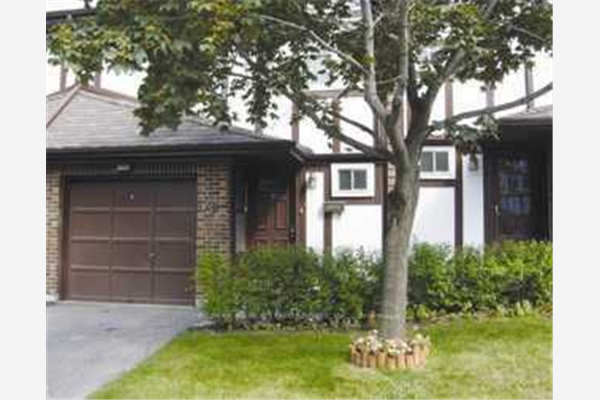1951 Rathburn Rd E, Mississauga