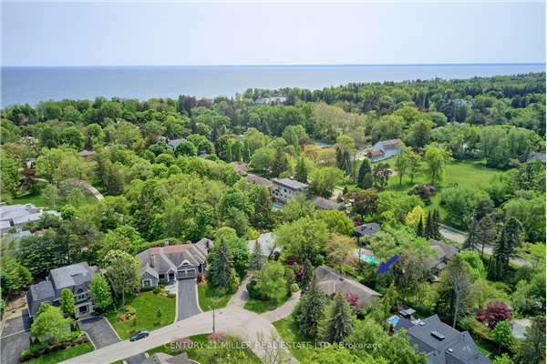 1238 Donlea Cres