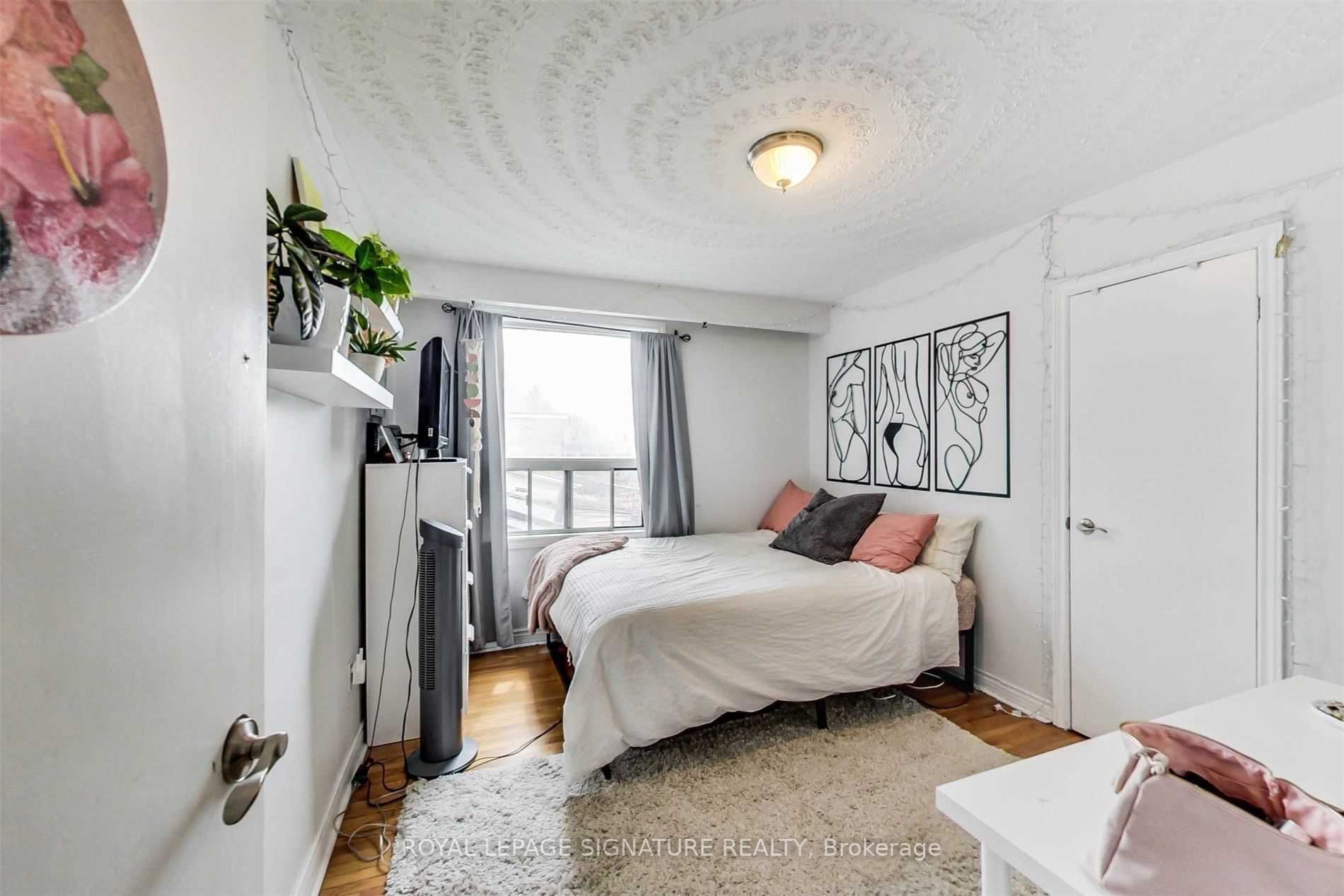 1162 Dovercourt Rd