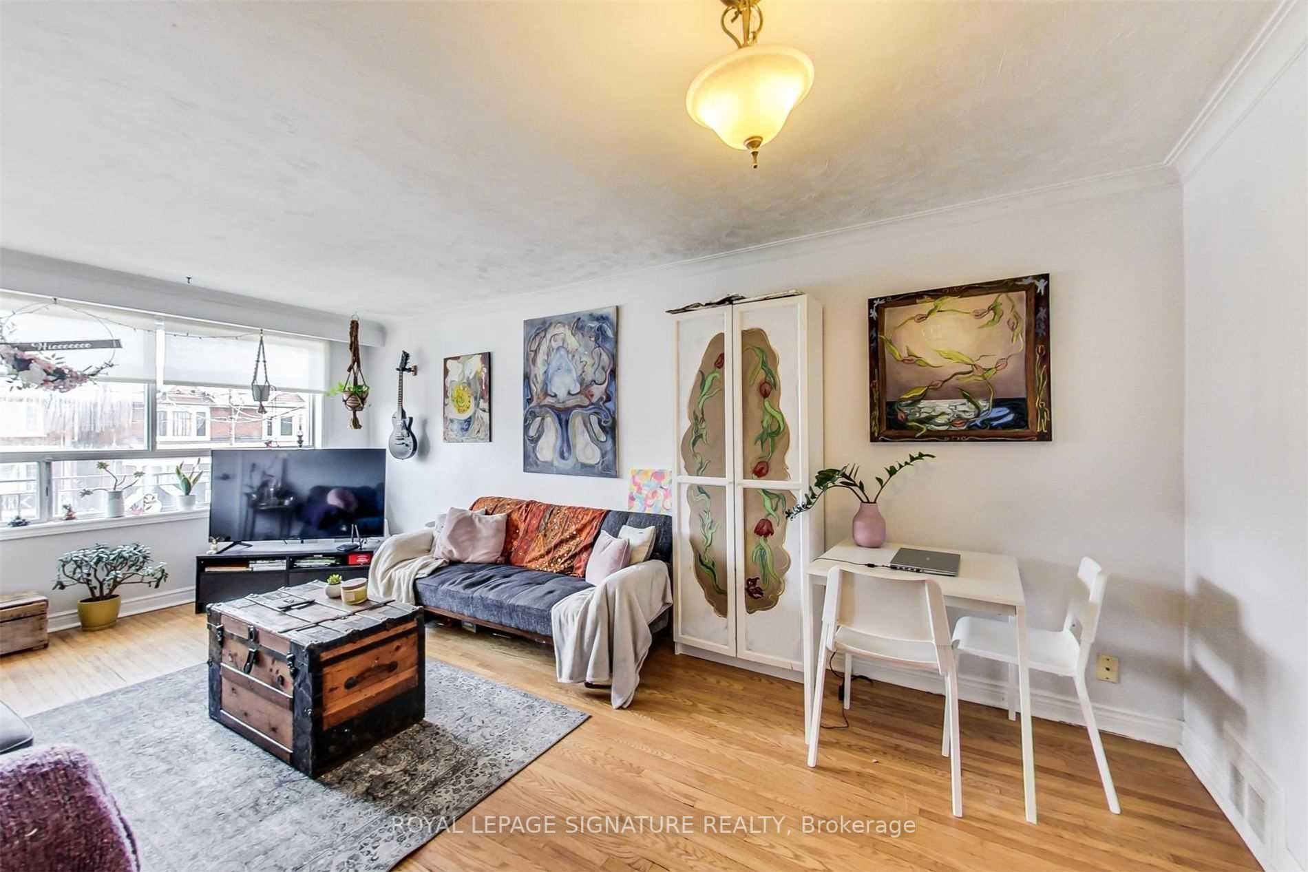 1162 Dovercourt Rd