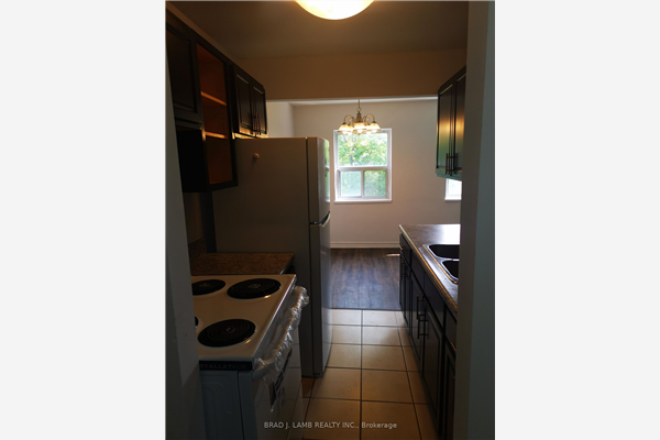 799 Robinson St, Burlington