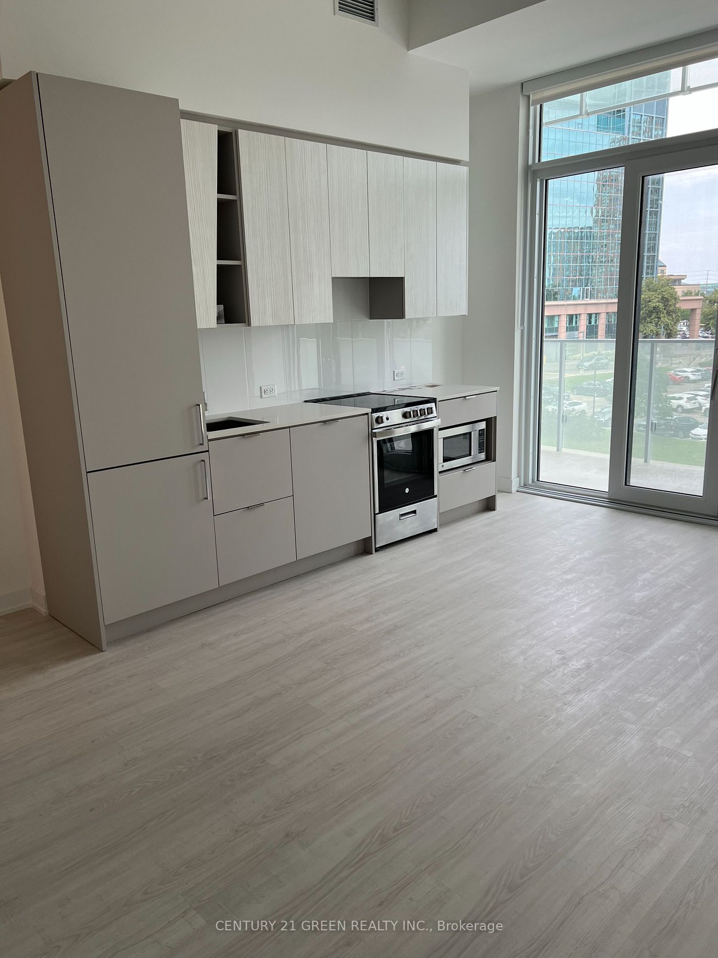 3883 Quartz Rd, #305