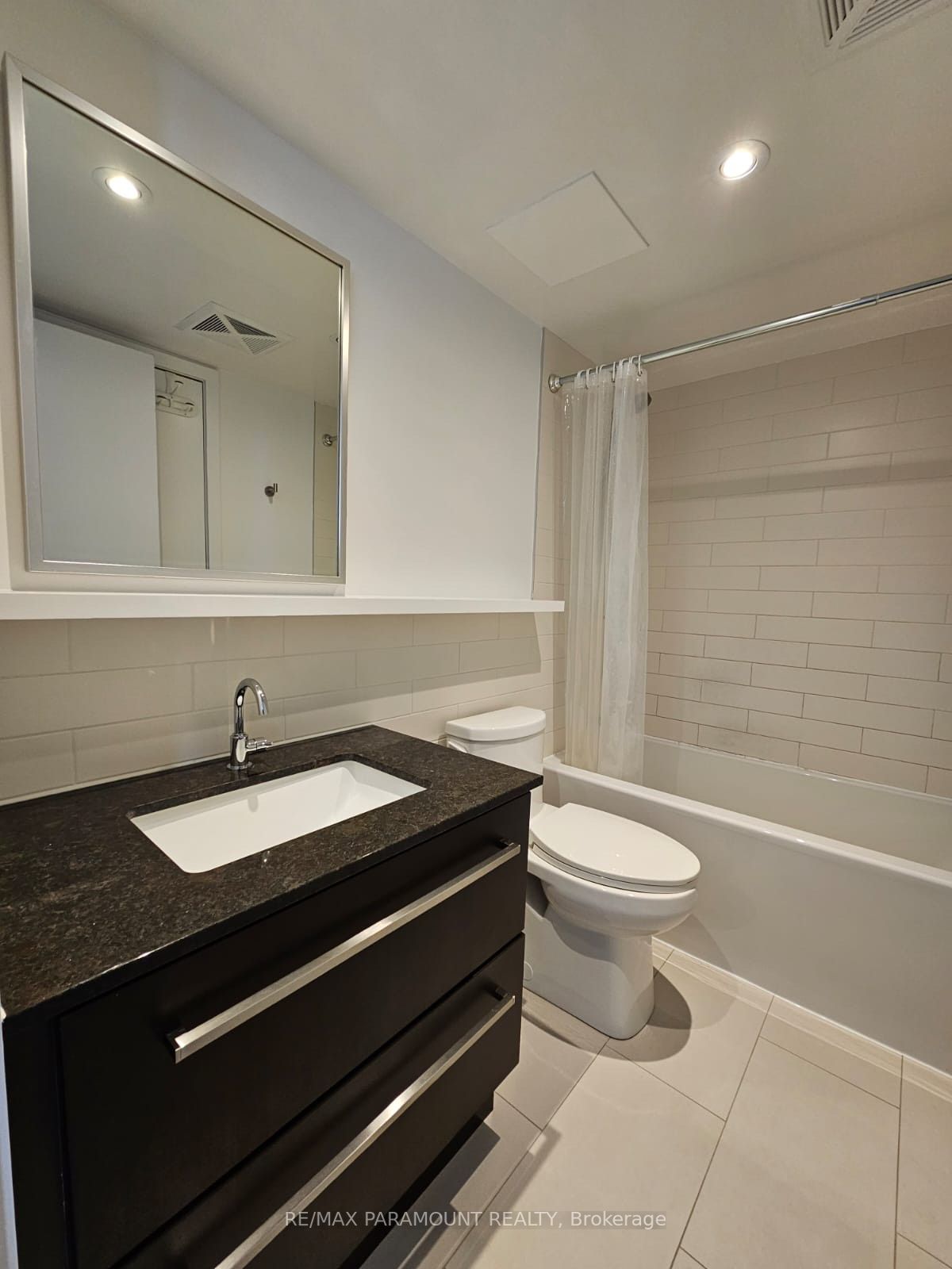 160 Flemington Rd, #1214