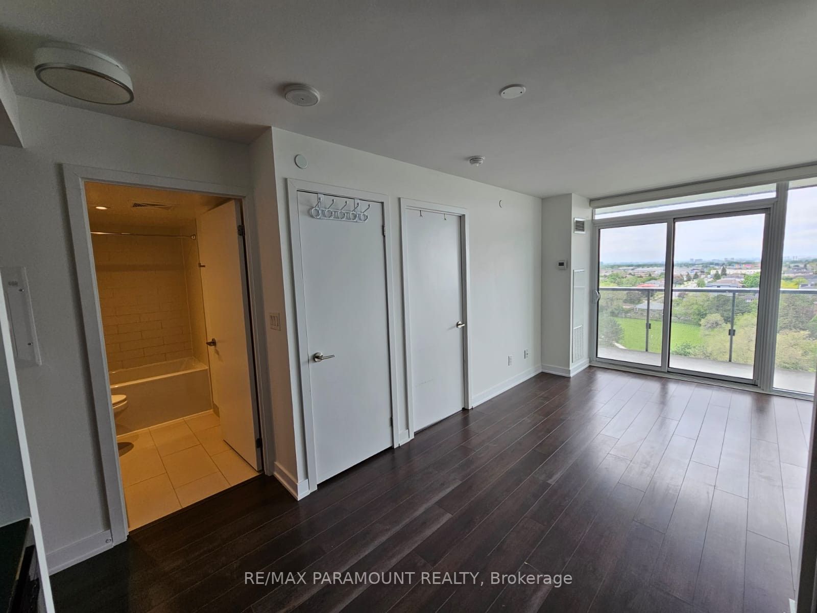 160 Flemington Rd, #1214