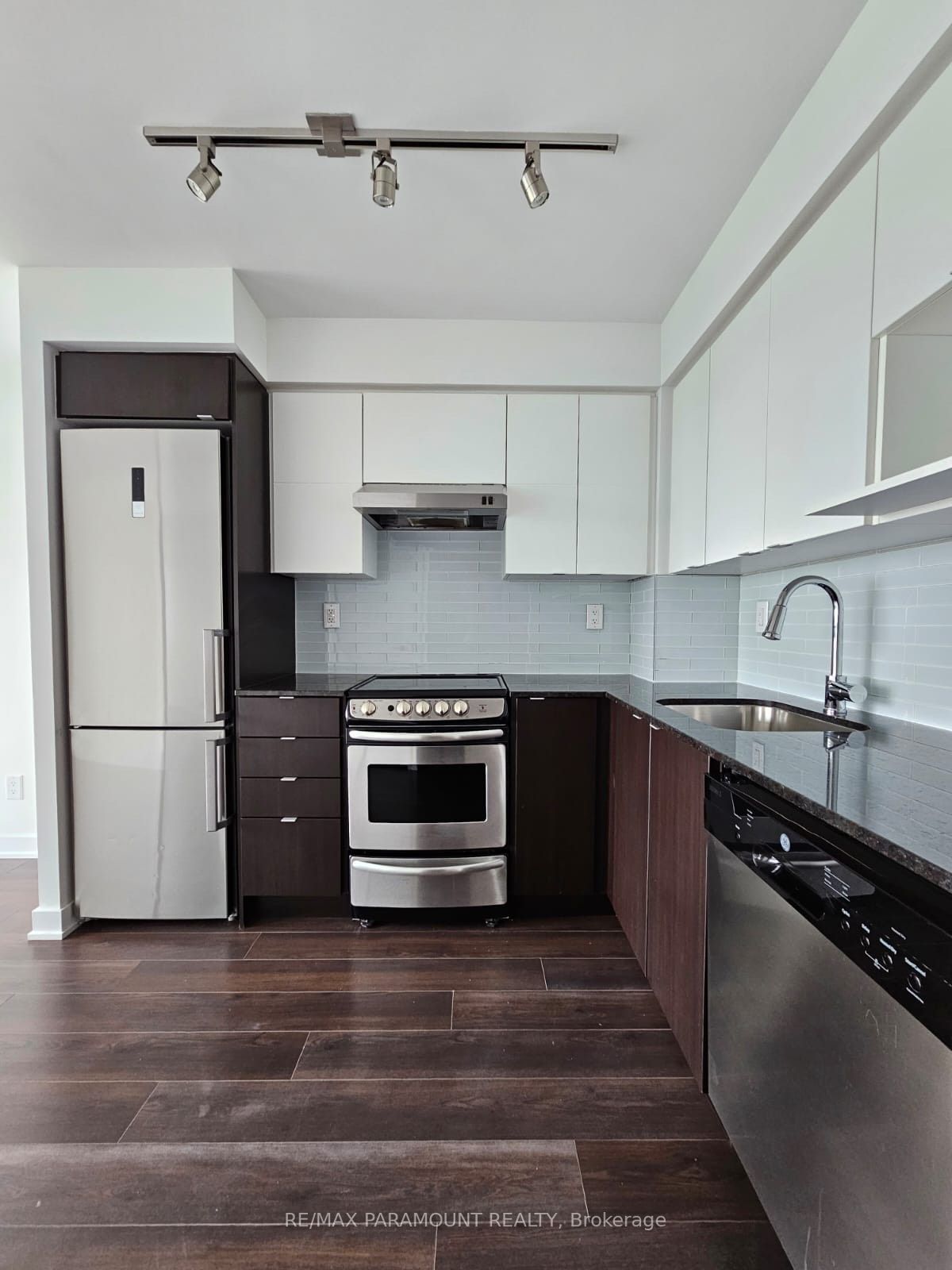 160 Flemington Rd, #1214