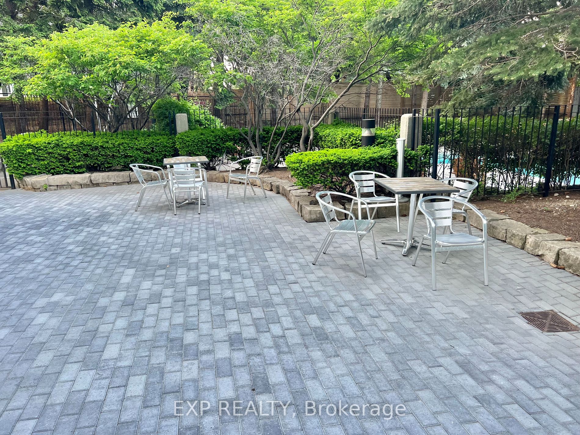 26 Hanover Rd, #704