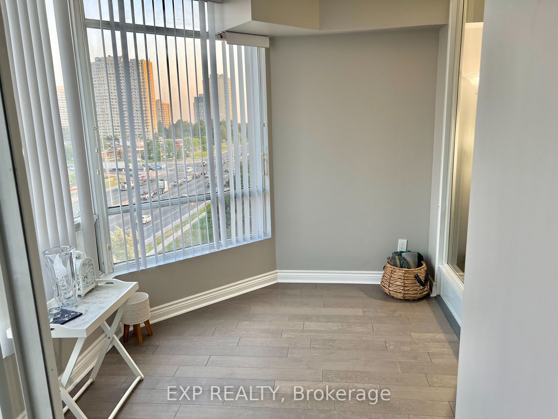 26 Hanover Rd, #704