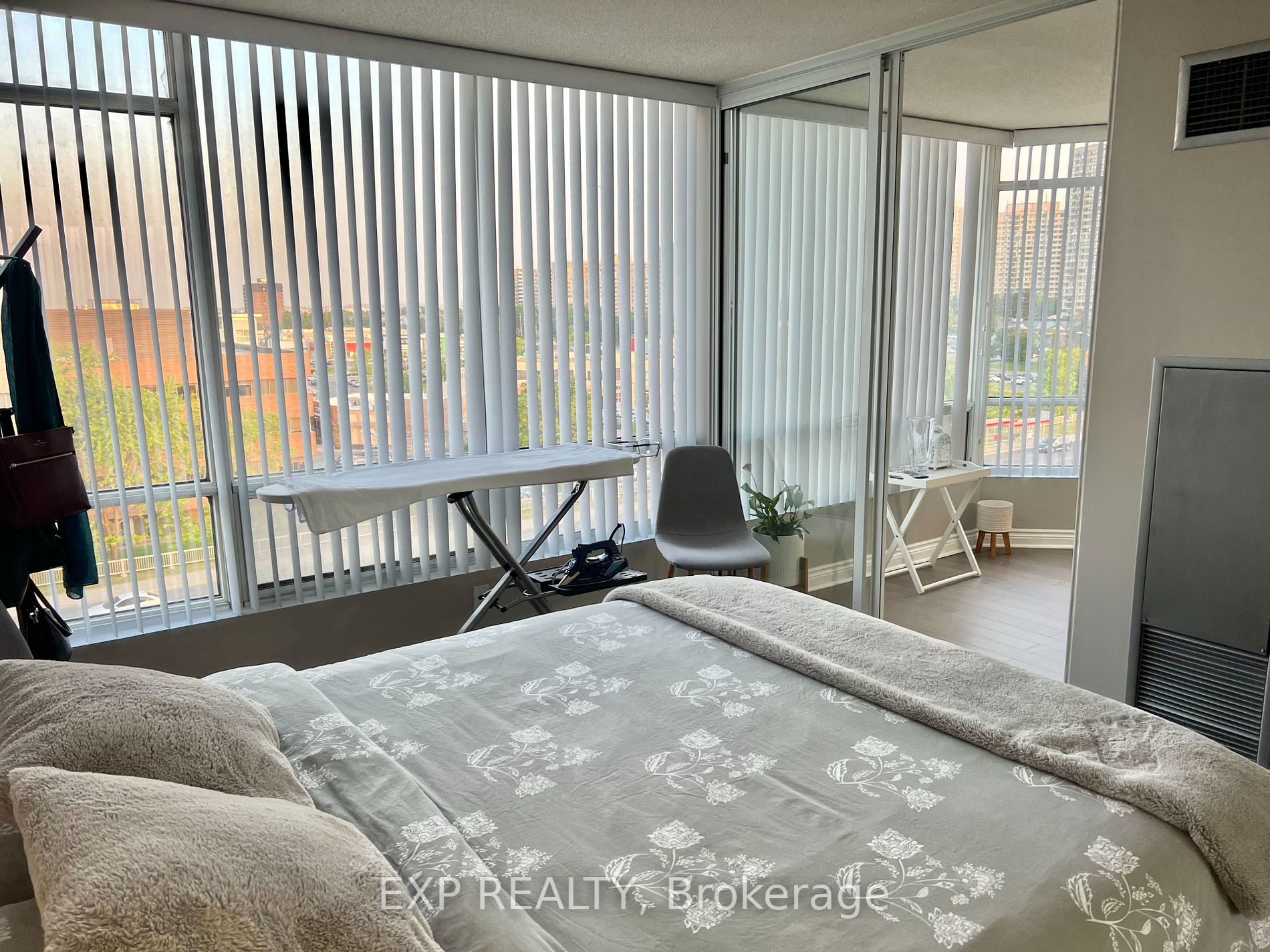 26 Hanover Rd, #704