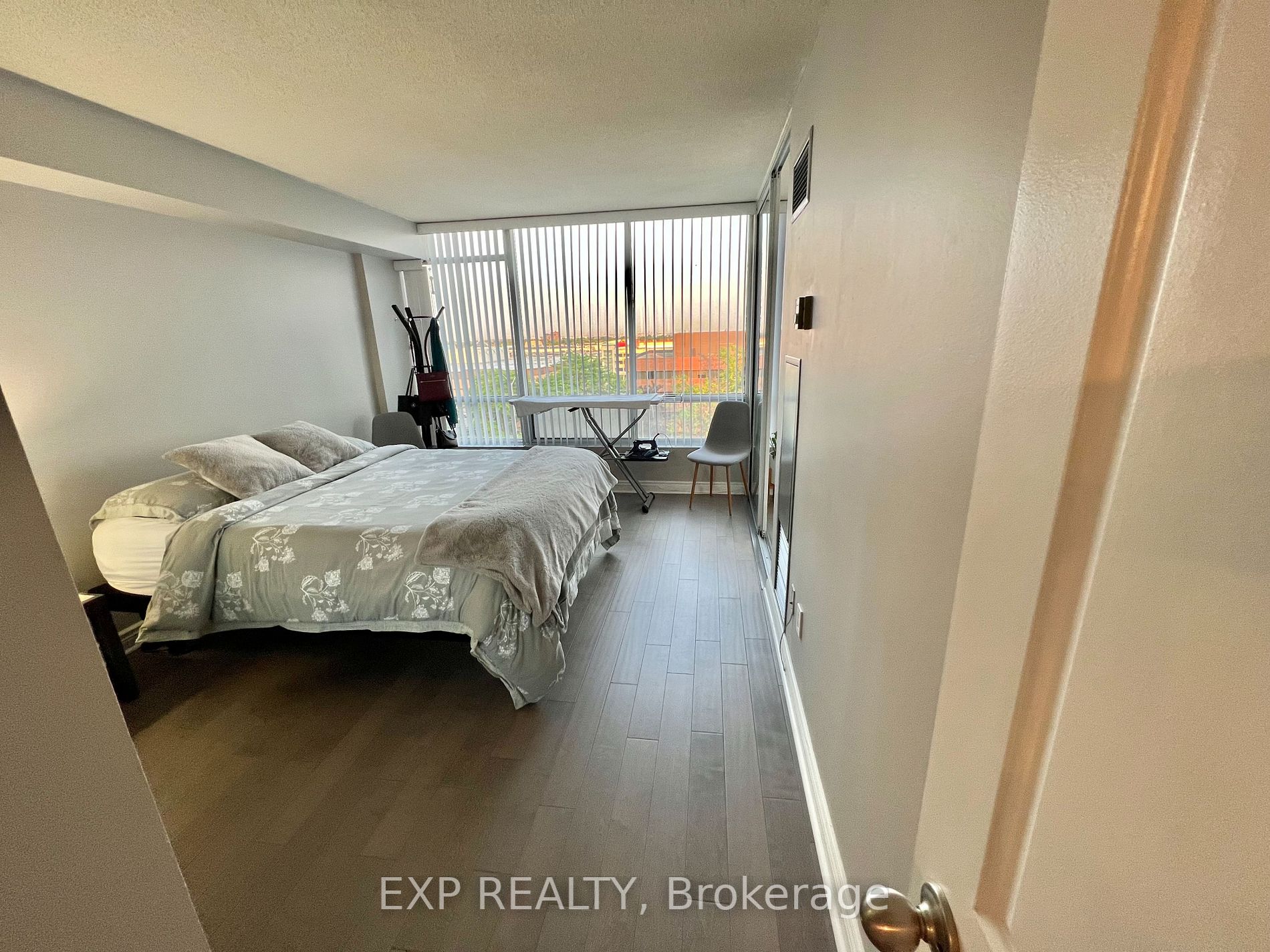 26 Hanover Rd, #704