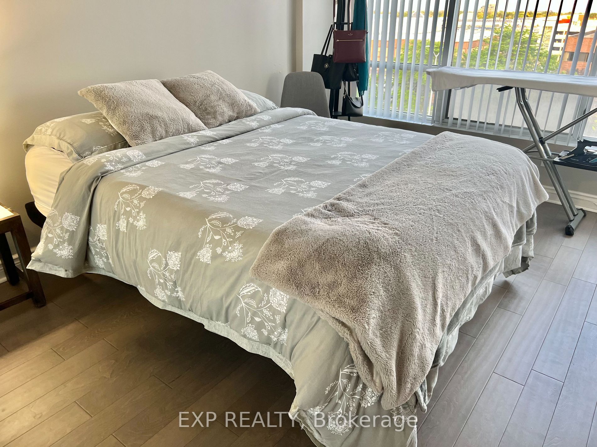 26 Hanover Rd, #704