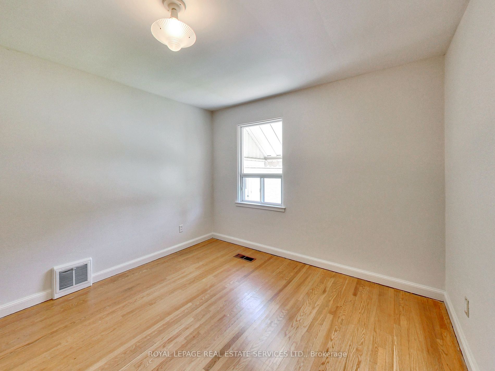 24 Lady Bank Rd