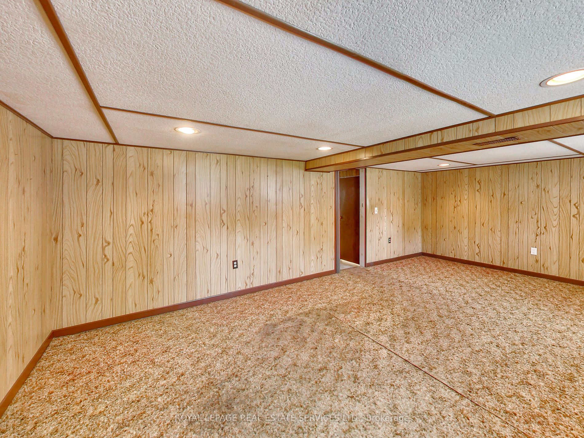24 Lady Bank Rd
