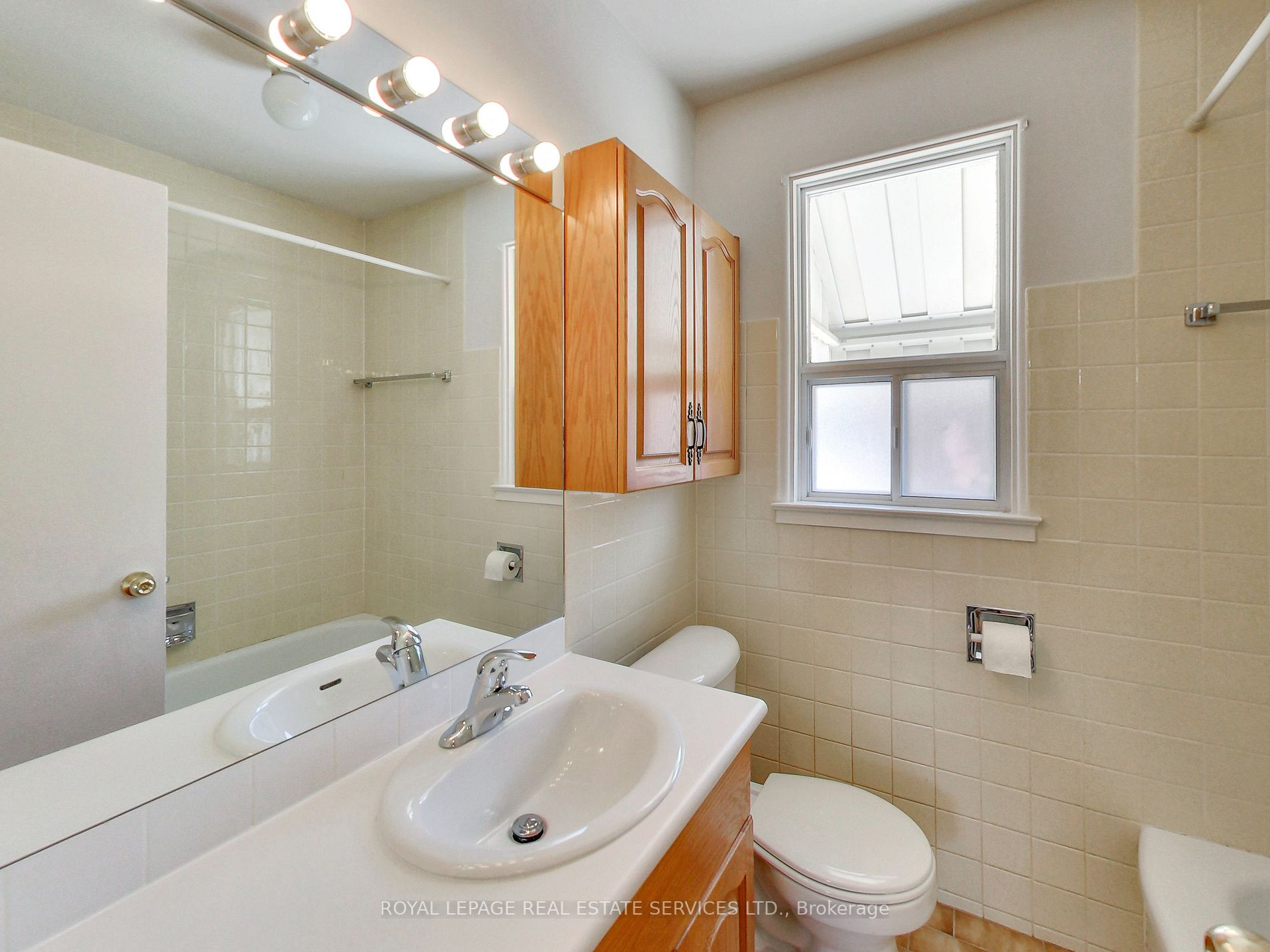 24 Lady Bank Rd