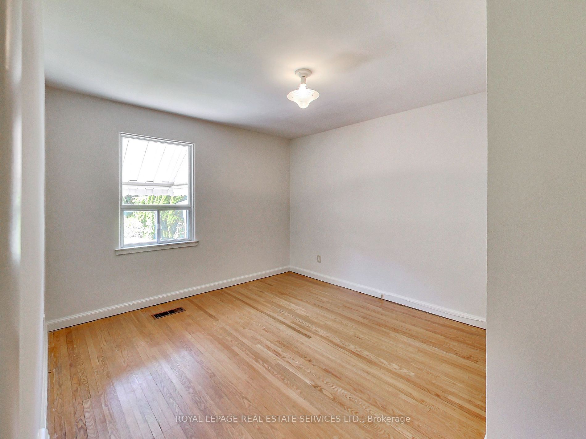 24 Lady Bank Rd