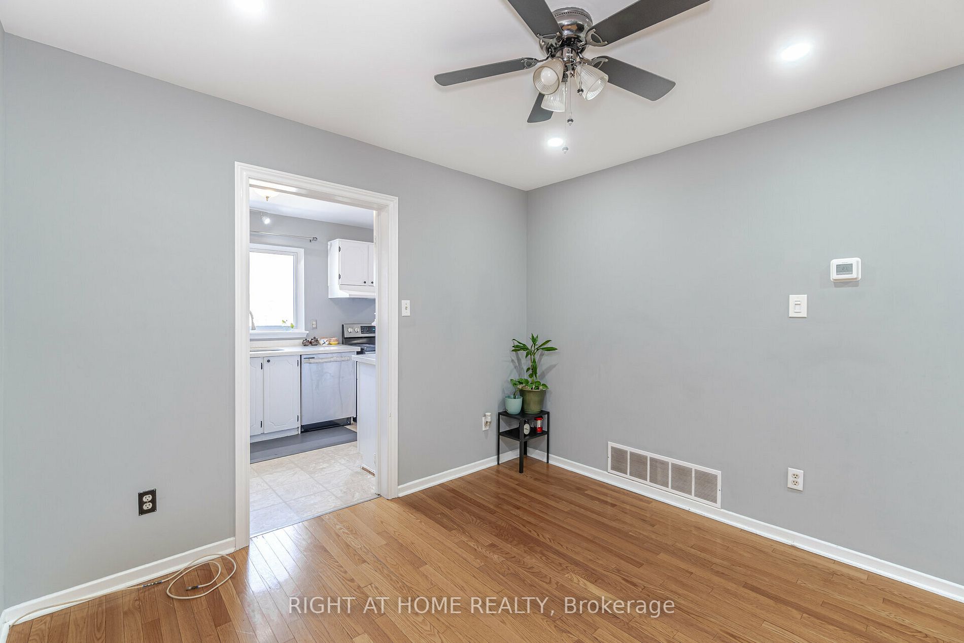 1020 Central Park Dr, #75