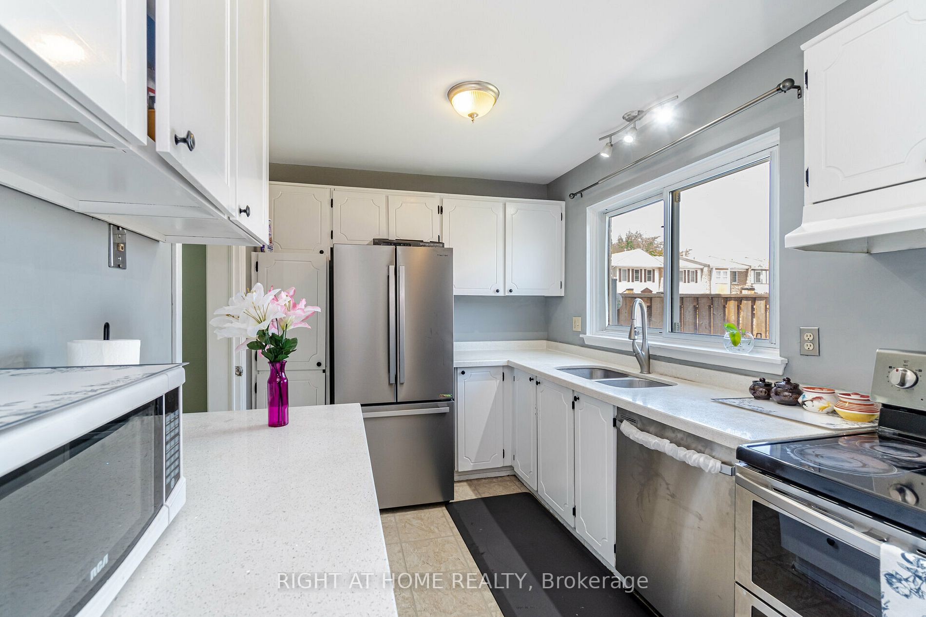 1020 Central Park Dr, #75