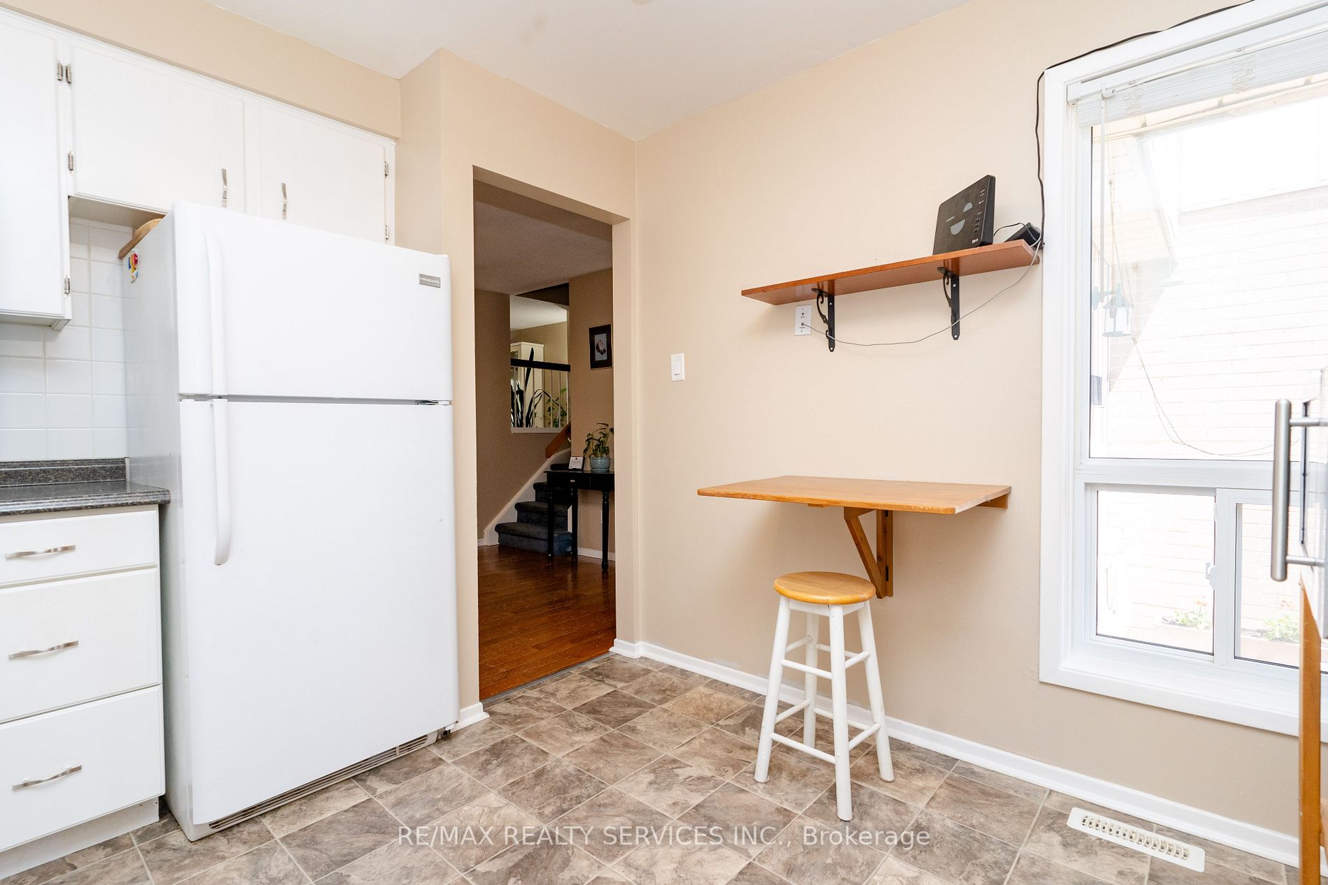 4 Traverston Crt
