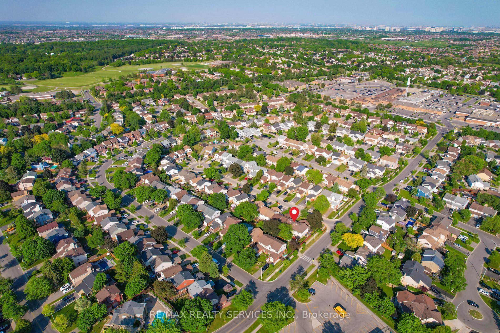 4 Traverston Crt