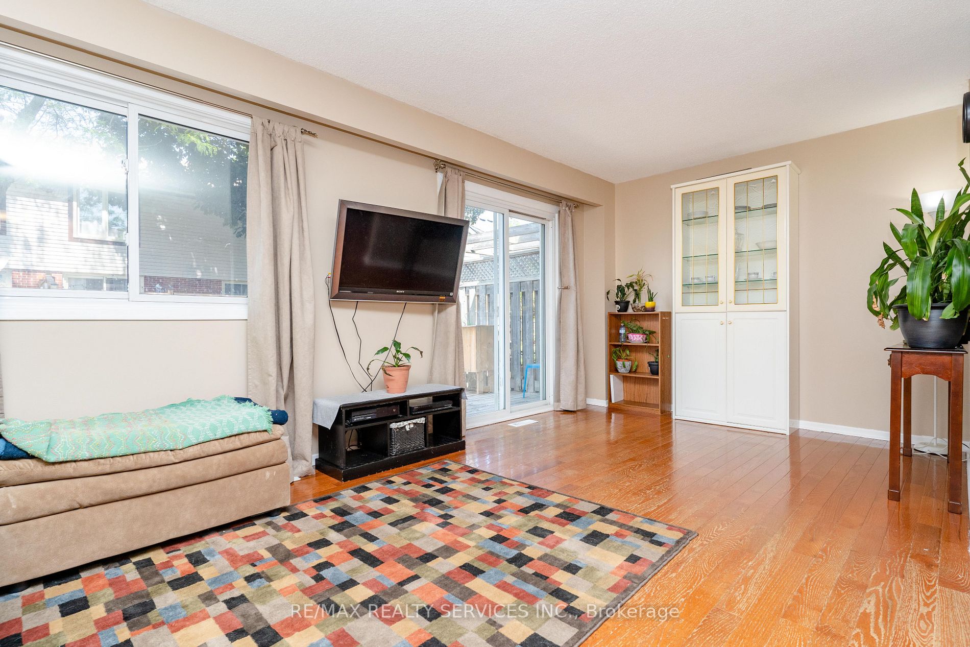 4 Traverston Crt