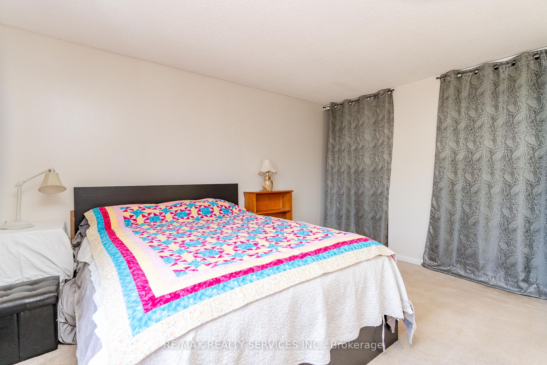 4 Traverston Crt