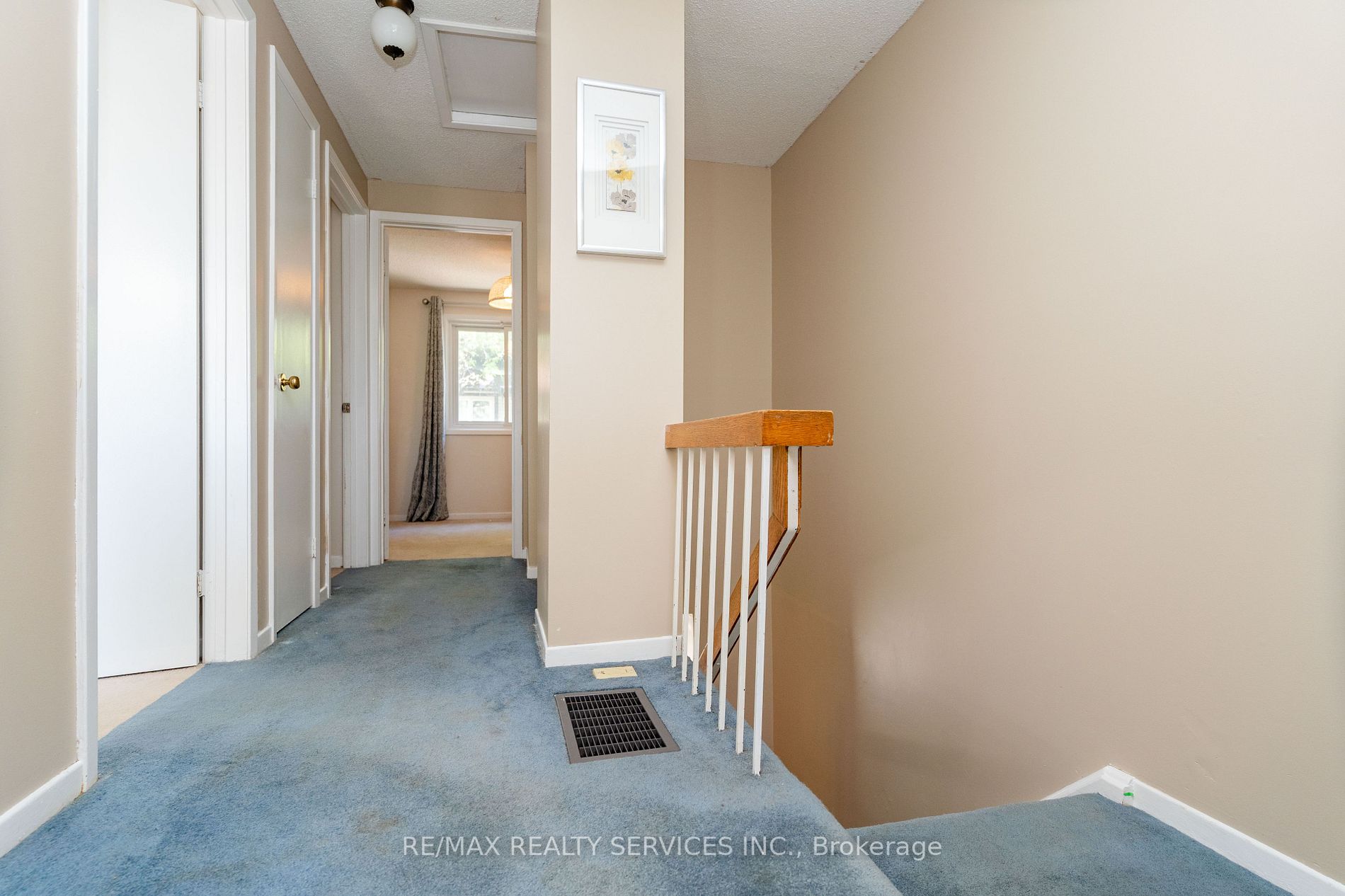 4 Traverston Crt