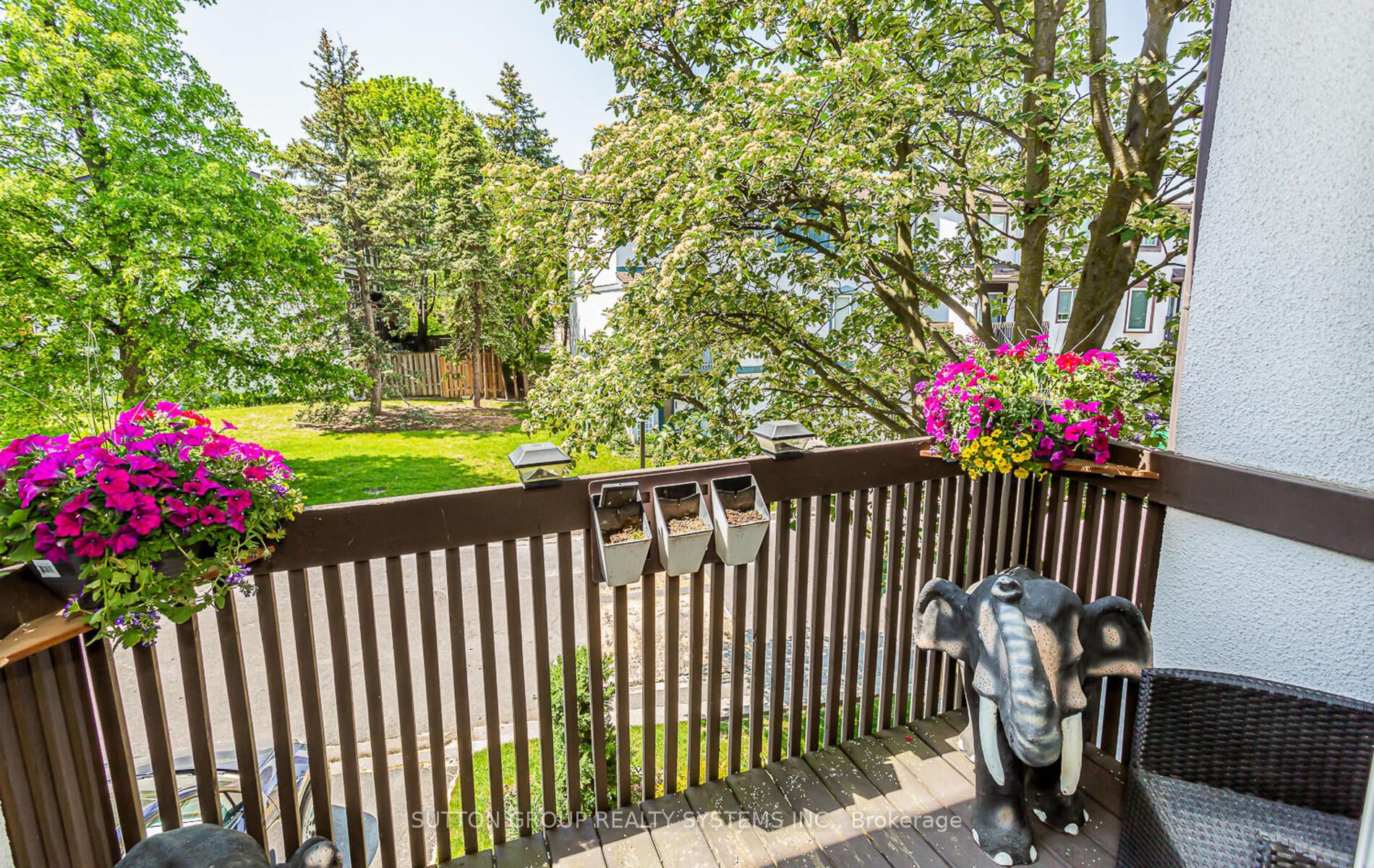 2651 Aquitaine Ave, #19