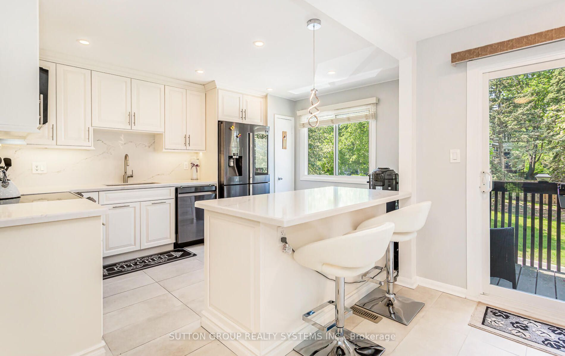 2651 Aquitaine Ave, #19
