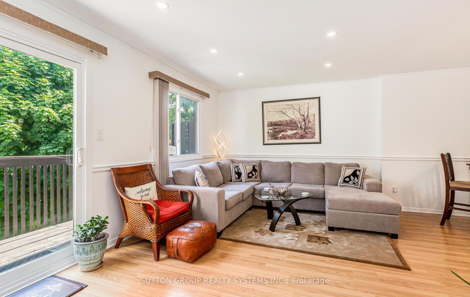 2651 Aquitaine Ave, #19