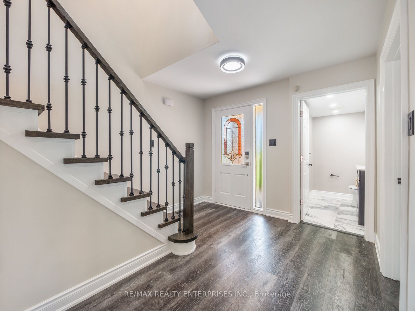 168 Dumfries Ave