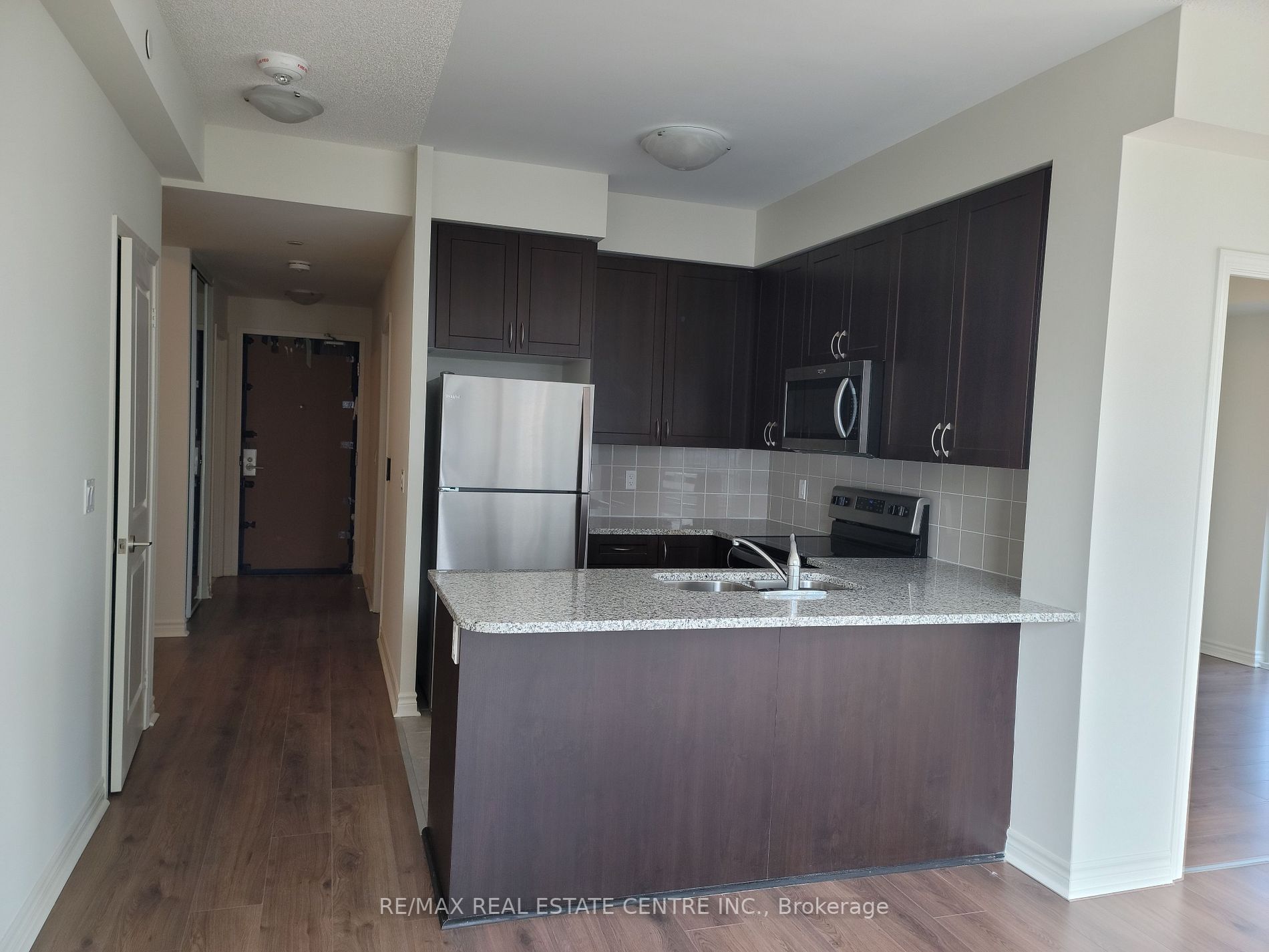 Listing W6073340 - Large Photo # 3