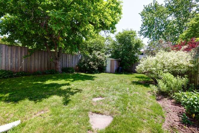 2771 Hollington Cres