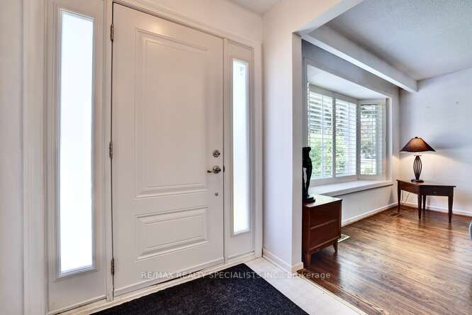 2771 Hollington Cres