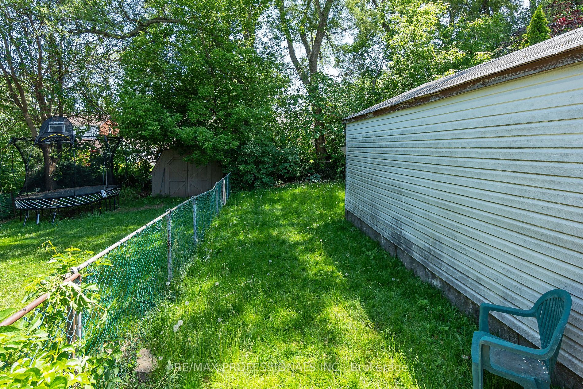 205 King St