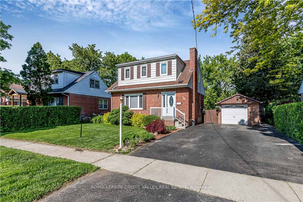16 Meadowland Dr, Brampton