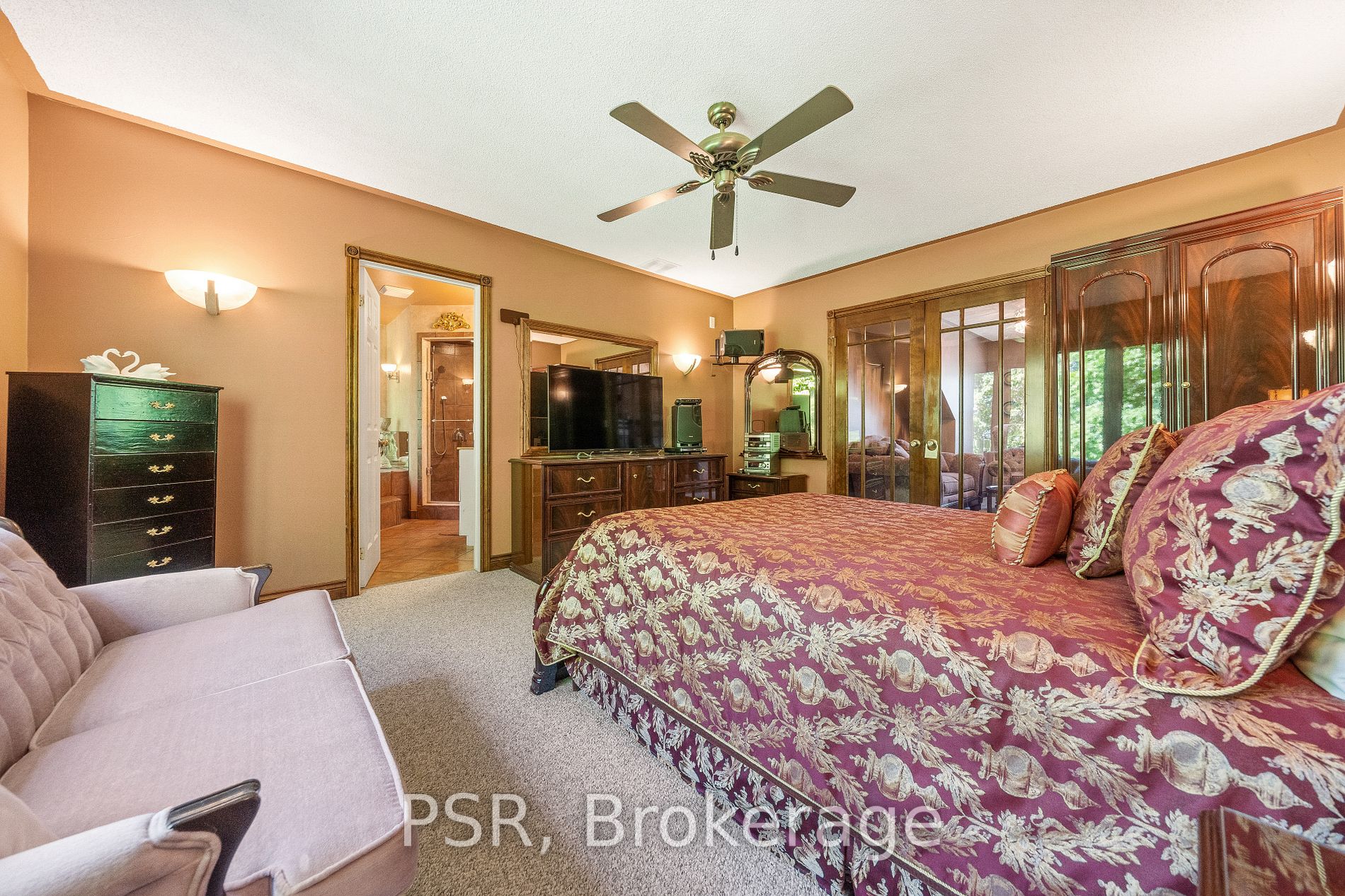 1216 Falgarwood Dr