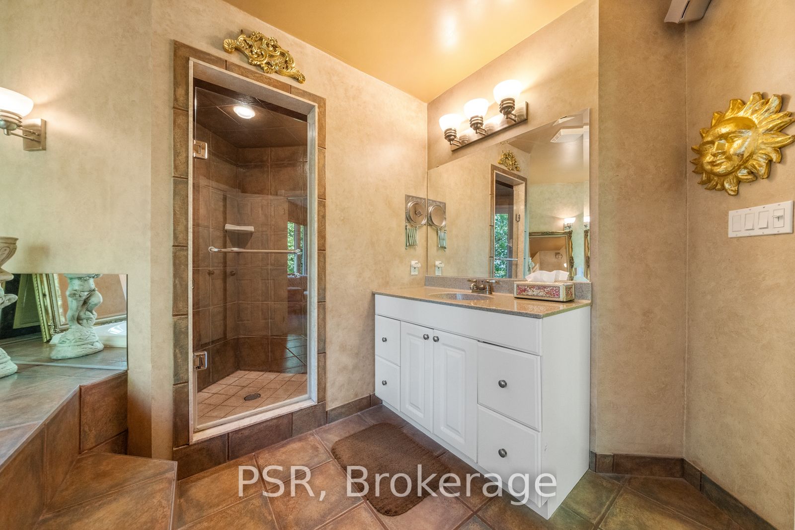 1216 Falgarwood Dr