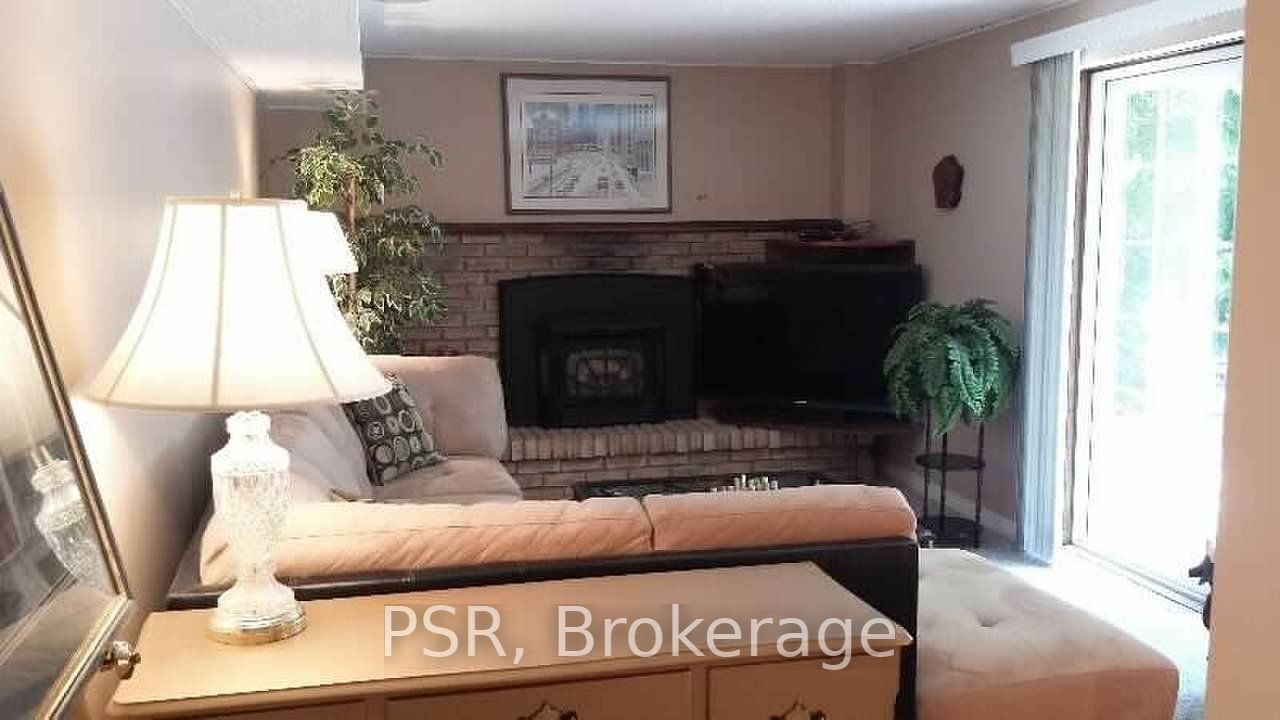 1216 Falgarwood Dr