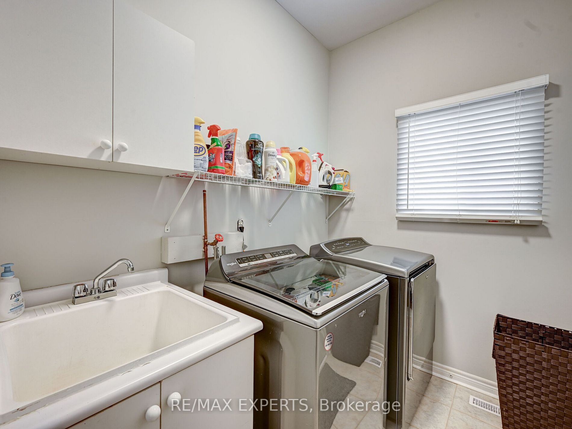 77 Emily Carr Crescent