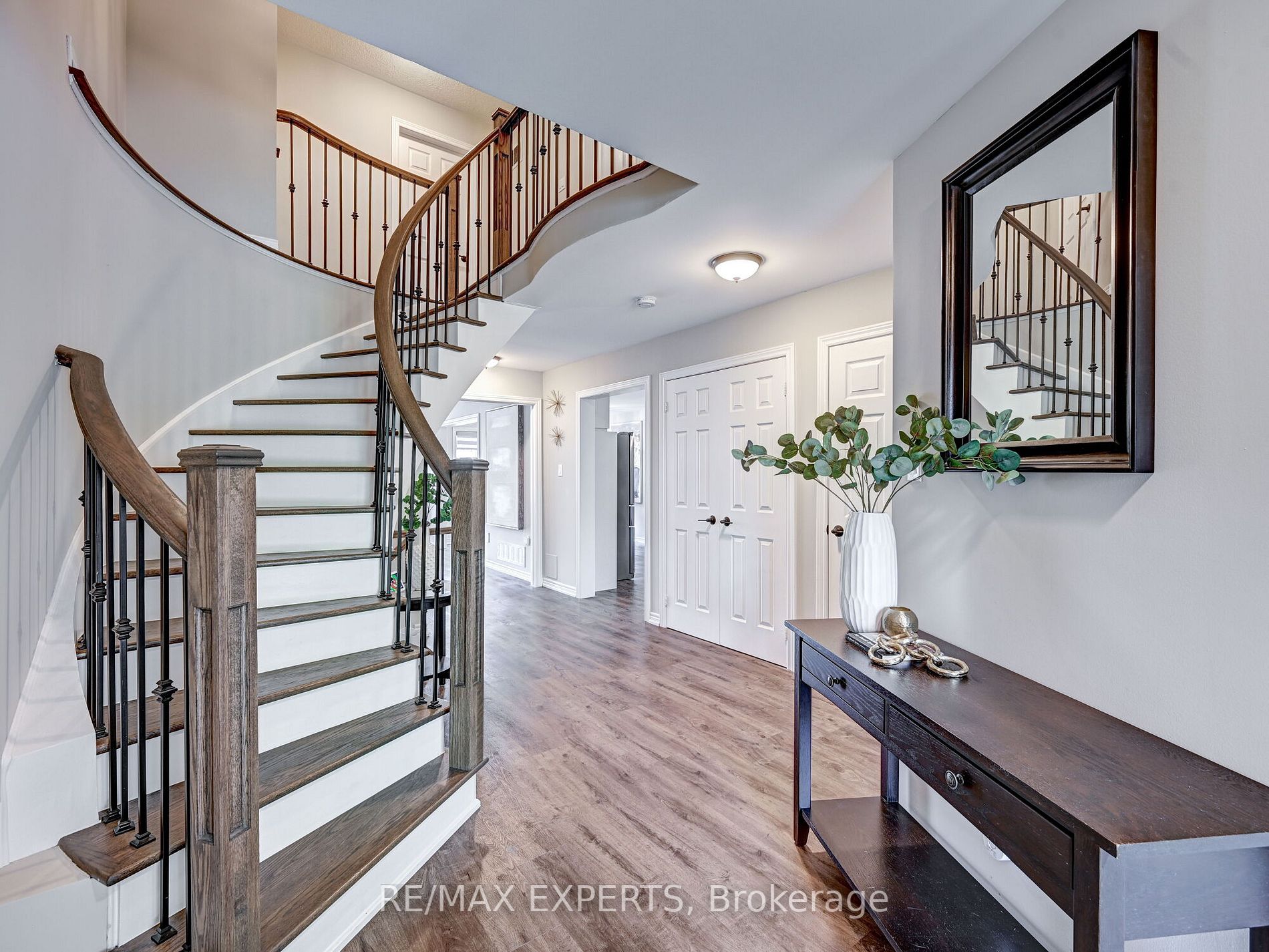 77 Emily Carr Crescent