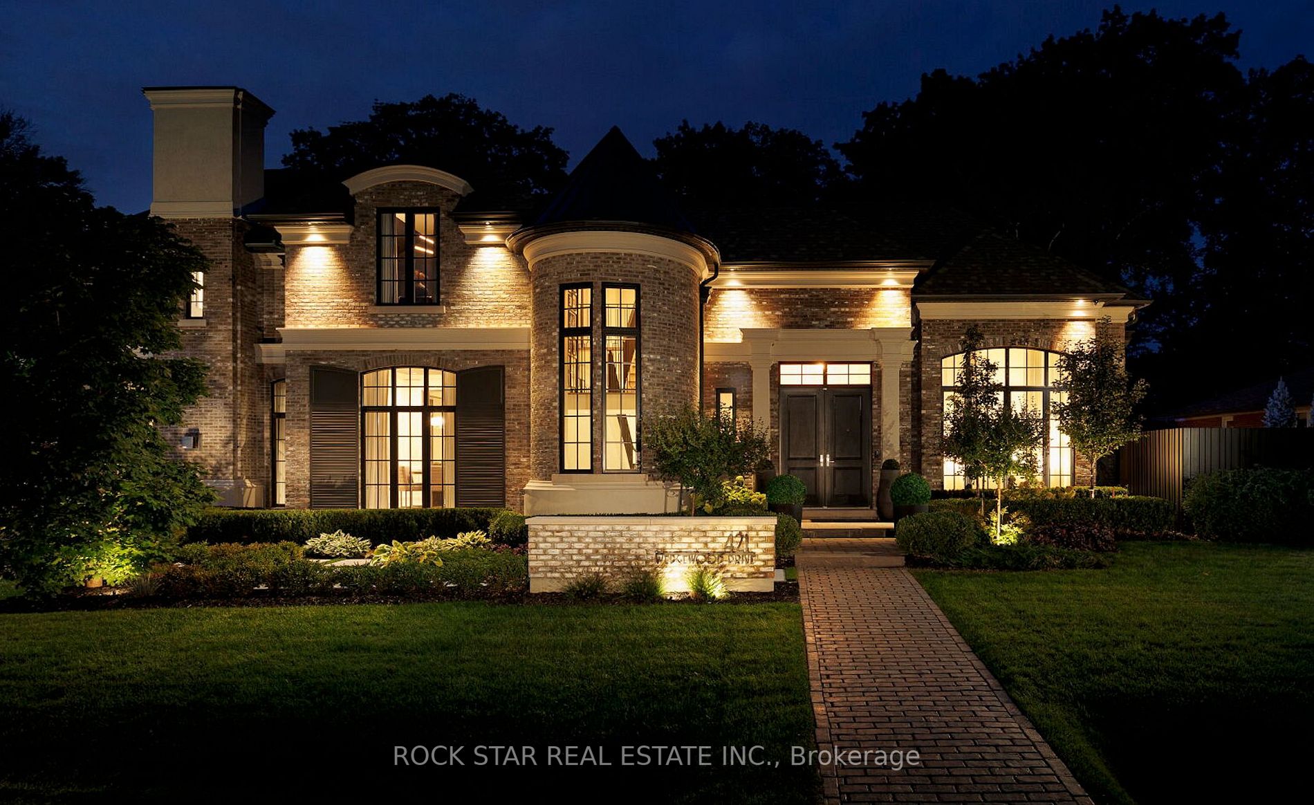 421 Wedgewood Dr